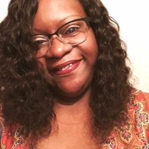 Meet your Posher, Lakisa